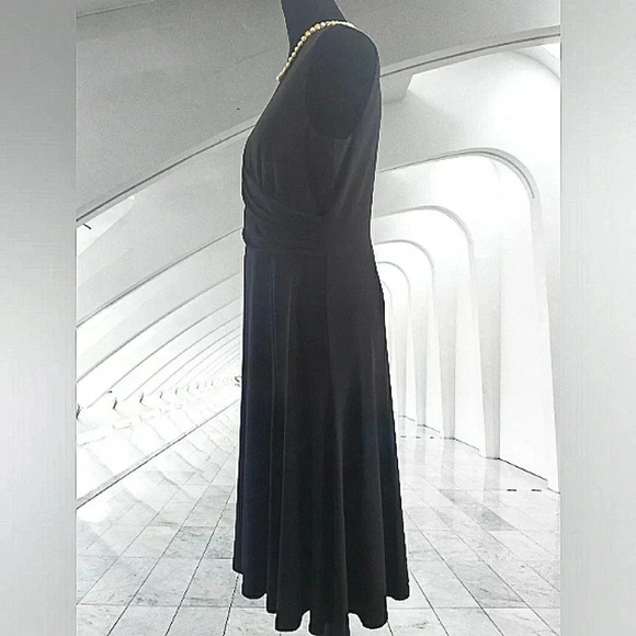 Ralph Lauren Black Classic Minimalist Knit Slip-On Soft Stretch Midi Dress - Picture 4 of 6